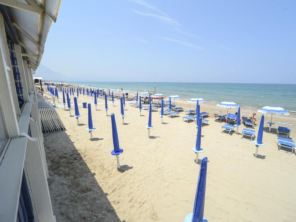 Gelso Bianco Apartments Кампофеліче-ді-Роччелла Екстер'єр фото