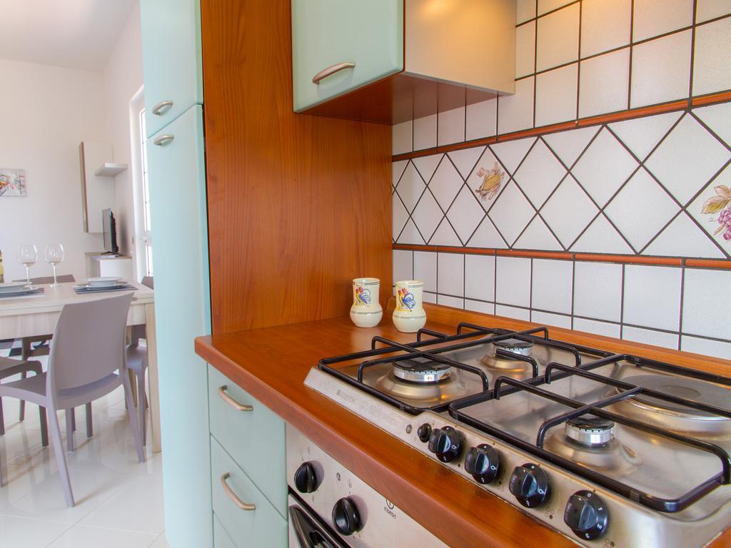 Gelso Bianco Apartments Кампофеліче-ді-Роччелла Екстер'єр фото